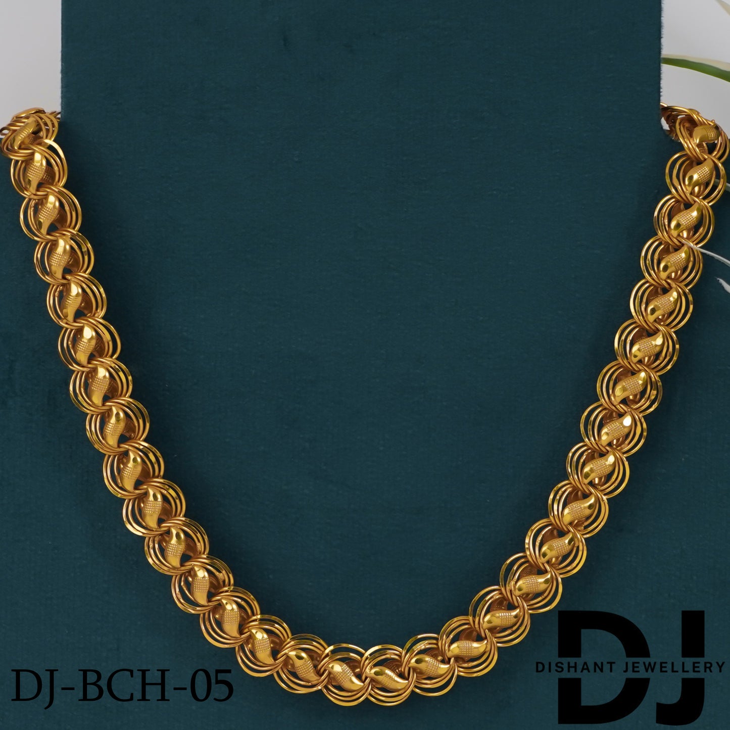 New Premium  Koyali into 3 Kadi Big Design Chain for Men.(BCH-05)