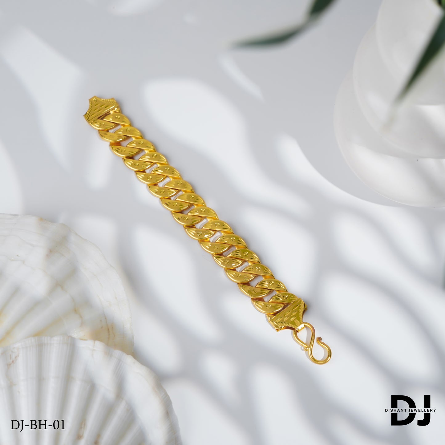 New Design Gold Pleted Men’s Fashion Design Pokal Bracelet.(BR-01)