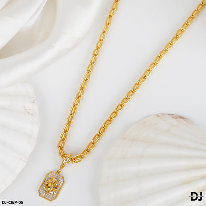 Classical Gold forming Chain with Ganesh Diamond pendal for Men.(CP-05)
