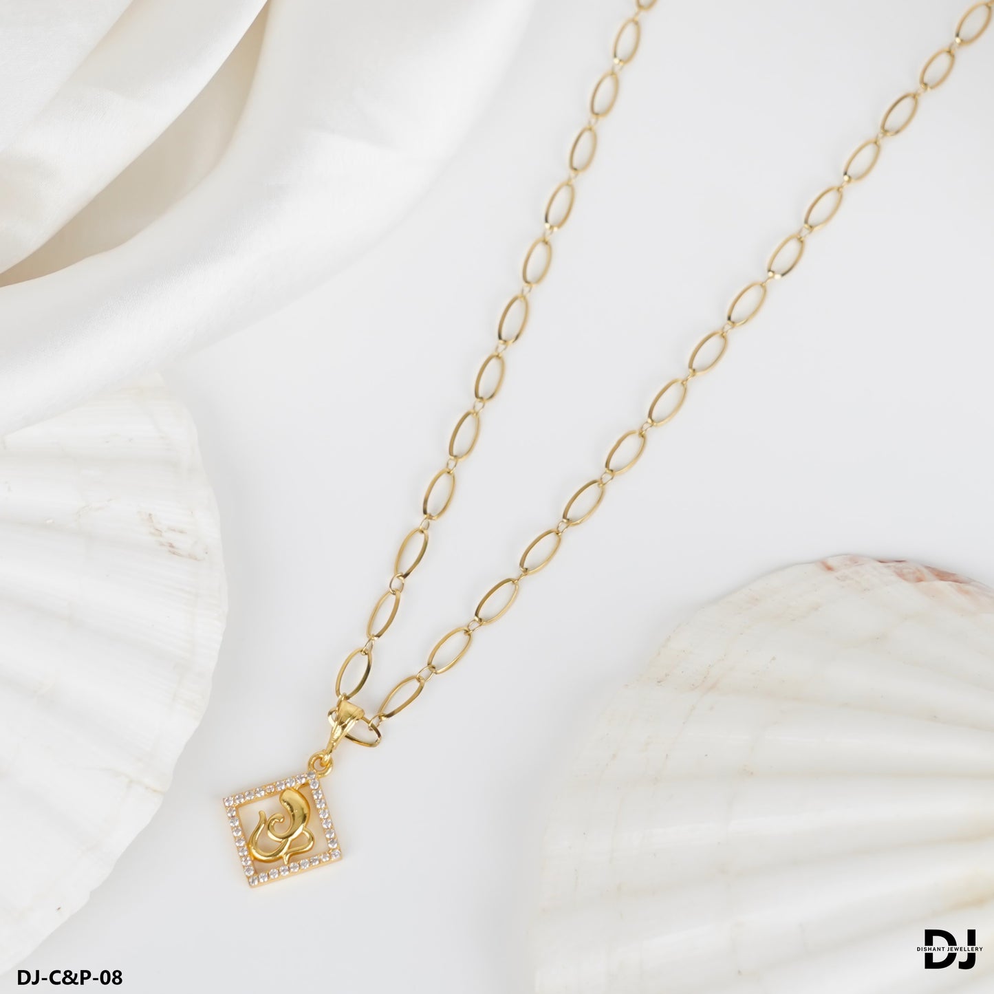 Classical Gold forming Chain with OM pendal for Men.(CP-08)