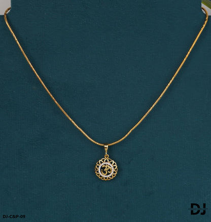 Gold forming Chain with OM pendal for Men.(CP-09)